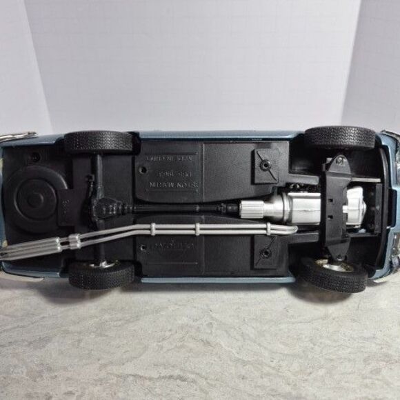 Blue Aston Martin 085 1963, Score 1/18 DB5 - Picture 11 of 16